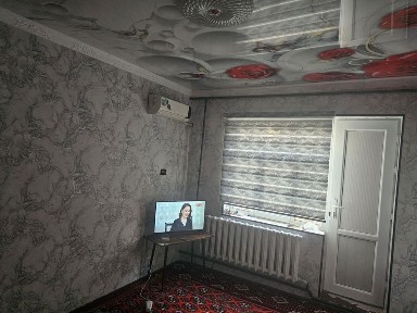 Mushatriy dukon yonida 2 xonali 65 kvadrat kv sotiladi.2~ etajda