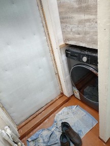 Ижарага 1 хонали уй барча шароитлари уй ичида. Яшаш хонаси битта