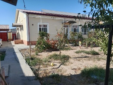 Namunaviy uy sotiladi