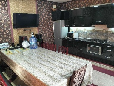 Hovli sotiladi 2,5 sotix