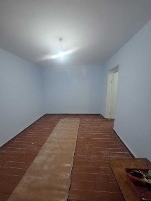 Сдается 1 комнатная квартира на 3 этаже в 4 этажном доме на Нихи