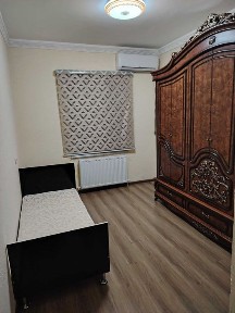 Янгийўл тумани маркази Гулбахорда 3 хонали кватира ижарага берилади