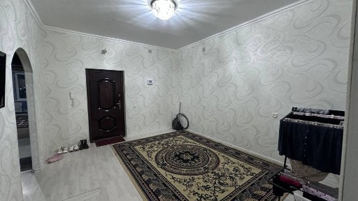 Jizzax shahar Olmazor city da 2 honali uy hama narsasi bilan sotiladi