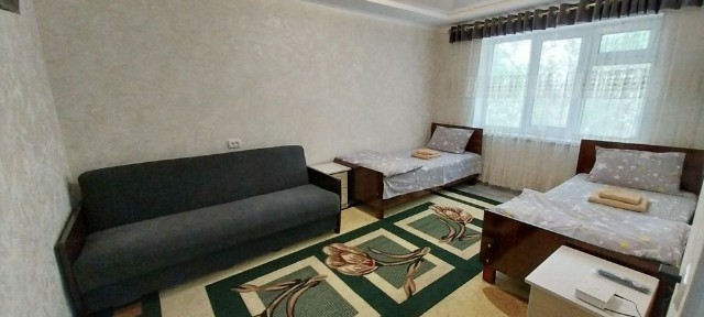 Суточная квартира на протиив площадью Регистана