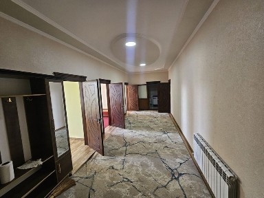 3 хонали квартира, 26 мактаб йонида