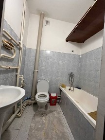 Срочно сотилади 1/2/5