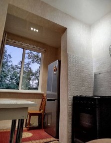Срочно Чиланзар 19 Продам 3 комнатную квартиру 70кв. м
