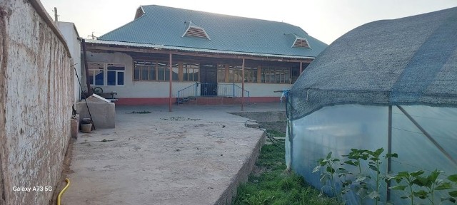 17 сотих ховли уй сотилади