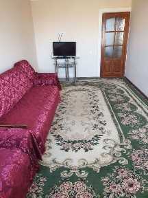 3 хонали квартира ижарага берилади ОИЛАГА ёки студент кизларга