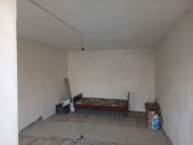 Ховли Уй сотилади