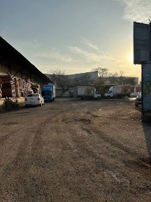 Srochni Jomiy bozorda baza sotiladi 1 sotix 33000$