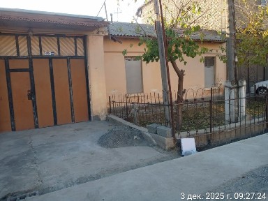 Uy sotiladi tayyor uchastka