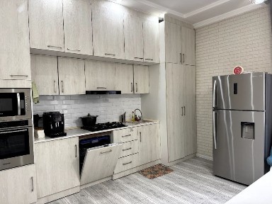 Келес масивда ховли сотилади 6 сотих. 4 хона.