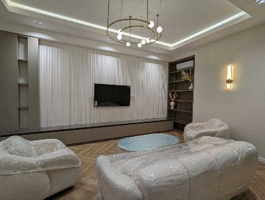 Жк Казахстан-Сдается новая 3-х комнатная квартира в элит комплексе!