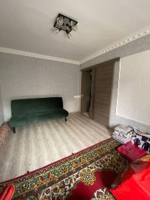 Beruniy metro oldidagi 1/2/5 xona uy sotiladi