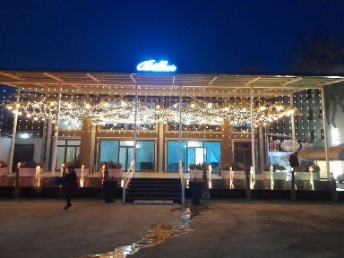 Продается Ресторан в доль основной трассы в городе Алмалык.