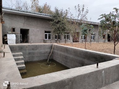 5 sotix uchaska sotiladi 3 ta xonasi narxi 55000$ kelishamz