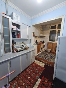 Kvartira sotiladi shayxontohur ibnsino 2. 2/2/5.