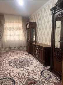 Uy sotiladi 9 hudud 16 etajka 15 etaj