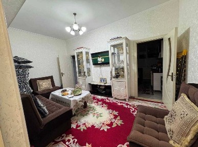 Яшнабадский р-он Шастри. 2/1/4 42м² Кирпич.