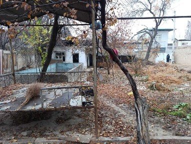 hovli sotiladi 6.83 sotih