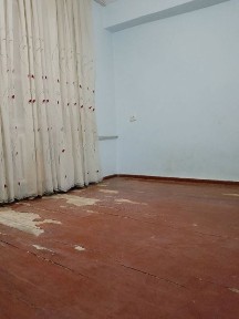 Продам квартиру на Юнус Абаде 1/4/4 Галлирейный дом