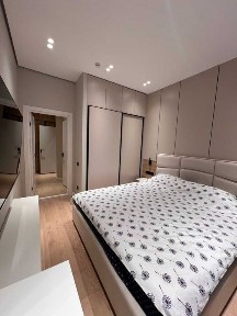 Новая кв в Жк Узмакон 2х комн зайдите живите !