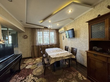 2/4/4 Мирзо улугбек, Овир, Буюк ипак йули