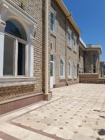 Участок элитный 8, 5 соток 2 этаж Подвал 340 М2 потолки высокие 8 к