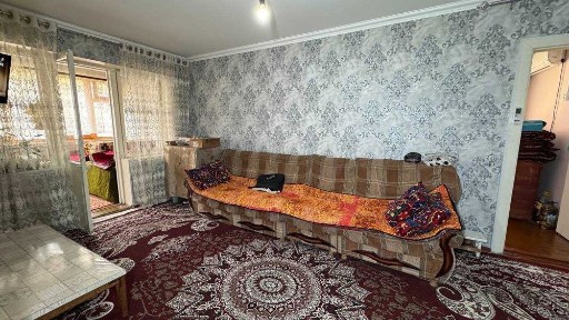 Фрунзиский Cитора кафеси 4 қаватда 2 хонали квартира сотилади.ID: 1572