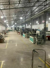 Продаётся 1 га производственная база.