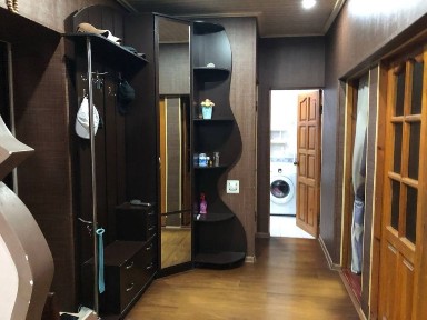 Срочно сотилади 4 хонали уй!