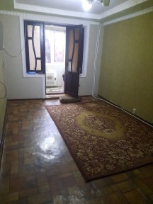 Срочно Продаётся 2х комнатная квартира 3 этаж Саттепо