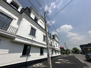 2 хоналик 43 кв. м сотилади янги Новлстройкада мўллжал: Рисовий бозор