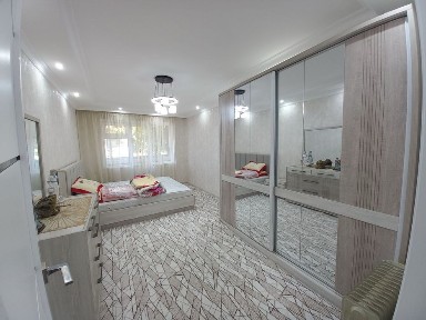 Сдаётся 3х комнатная квартира на 2 этаже. Вокзал. 450$