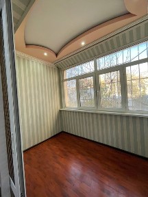 Сергилинский р-н 1 этаж 2/3 Ком 60м2 Франция возле дома есть всё