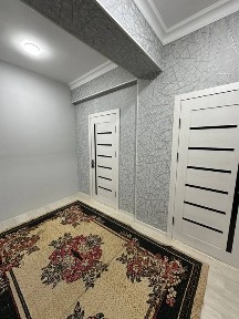 Eco shaxarda 2 xonalik uy sotiladi