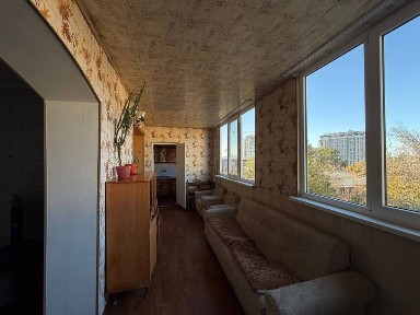 Банковский дом на Буз базаре. 3х комнатная. Кирпичный дом. По 1000 за м2