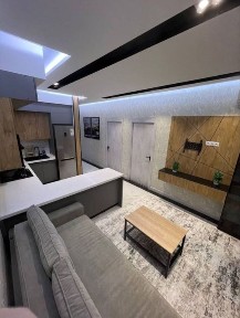 Аренда М. Горкий новастройка 3 ком 4 этаж 10 этажка все ест фото реално