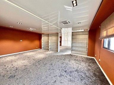 Продаётся нежилое помещение от Бизнес Центр