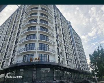 Продаётся 2-х комнатная коробка на Оби Хайот