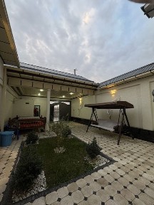 Чорток продам дом 200 квадратов 7 комнат - 2.3 сотки