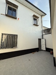 Ховлиси бор квартира сотилади! Метро 2-чи бекат, Сергили