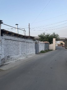 uy sotiladi uchastka