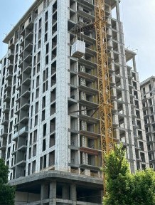 Продаю своя новостройка в центре города. 2/2/18