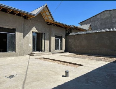 •Срочна сотилади. 2,5 sotix