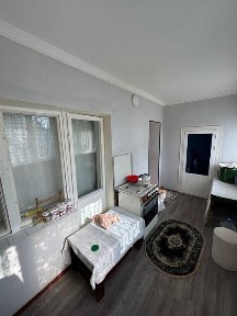 Uy sotiladi srochniy Guliston Sh