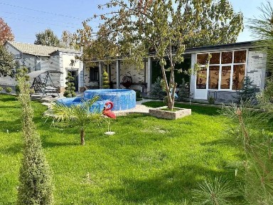 Кириб яшашга тайёр ховли уй сотилади