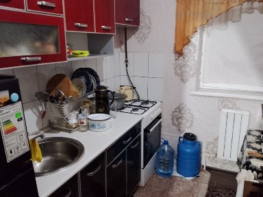 Kvartira sotiladi.Navoiy vil Nurota tumani