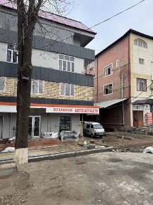 Сдается квартира по очень удобной локации в г. Янгиюль